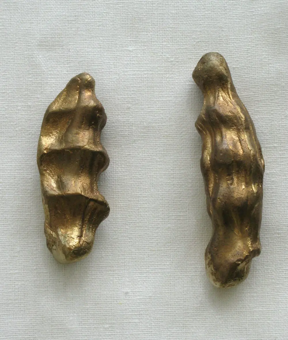 catch hold (detail)